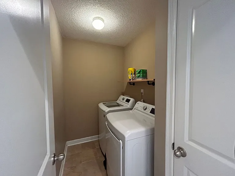 120 Grandview Dr — Photo 10