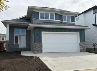 25 W Thatcher Ave, Red Deer, AB T4P0Y6