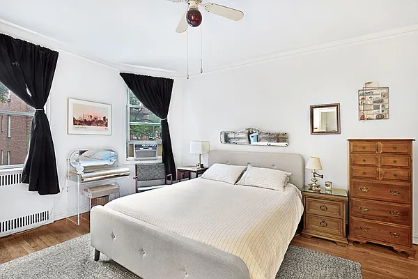 Sold by Compass | media 17