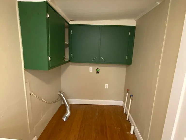 1404 Rosewood Ln — Photo 15