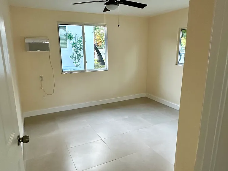 1280 NW 31st St — Photo 7