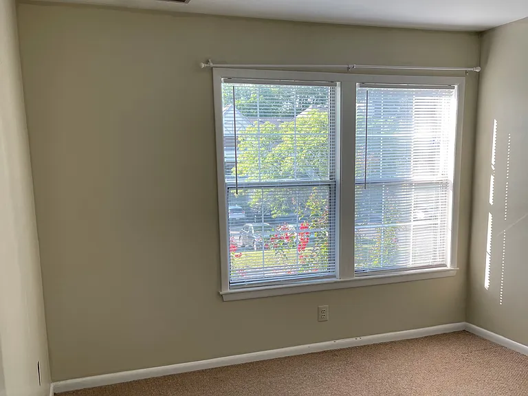 115 Cascade Ct #8 — Photo 14