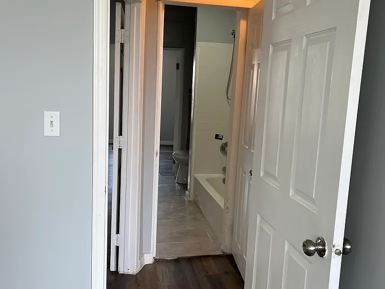 1115 N Lakewood Ave — Photo 12