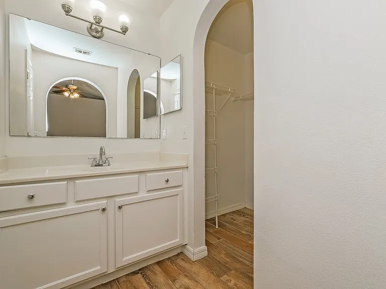 13719 Gentle Woods Ave — Photo 9