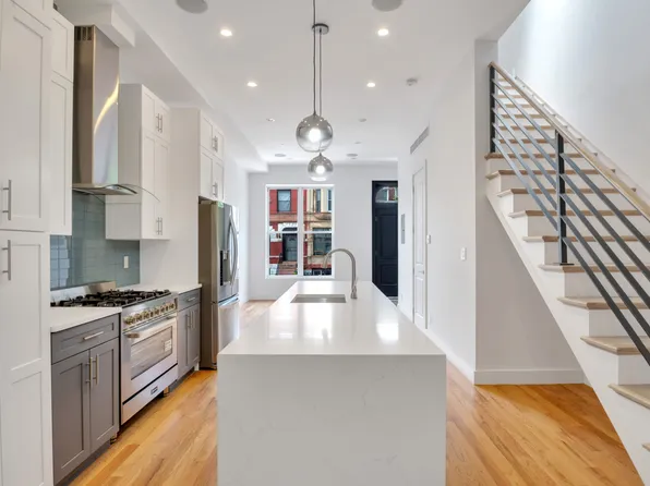 4 Alice Court image 4 of 12