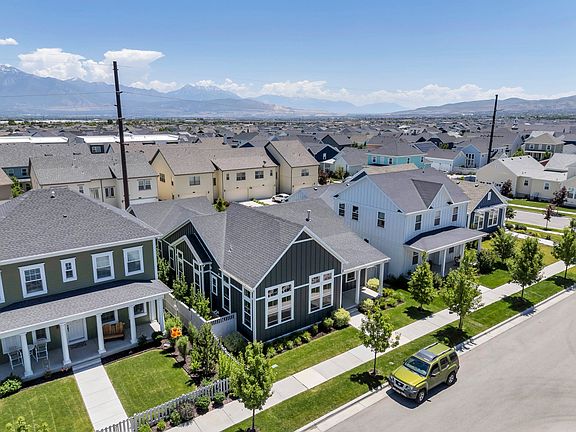 3rd image of 11433 S Purple Orchid Dr