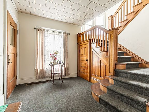 3rd image of 115 Rutgers St