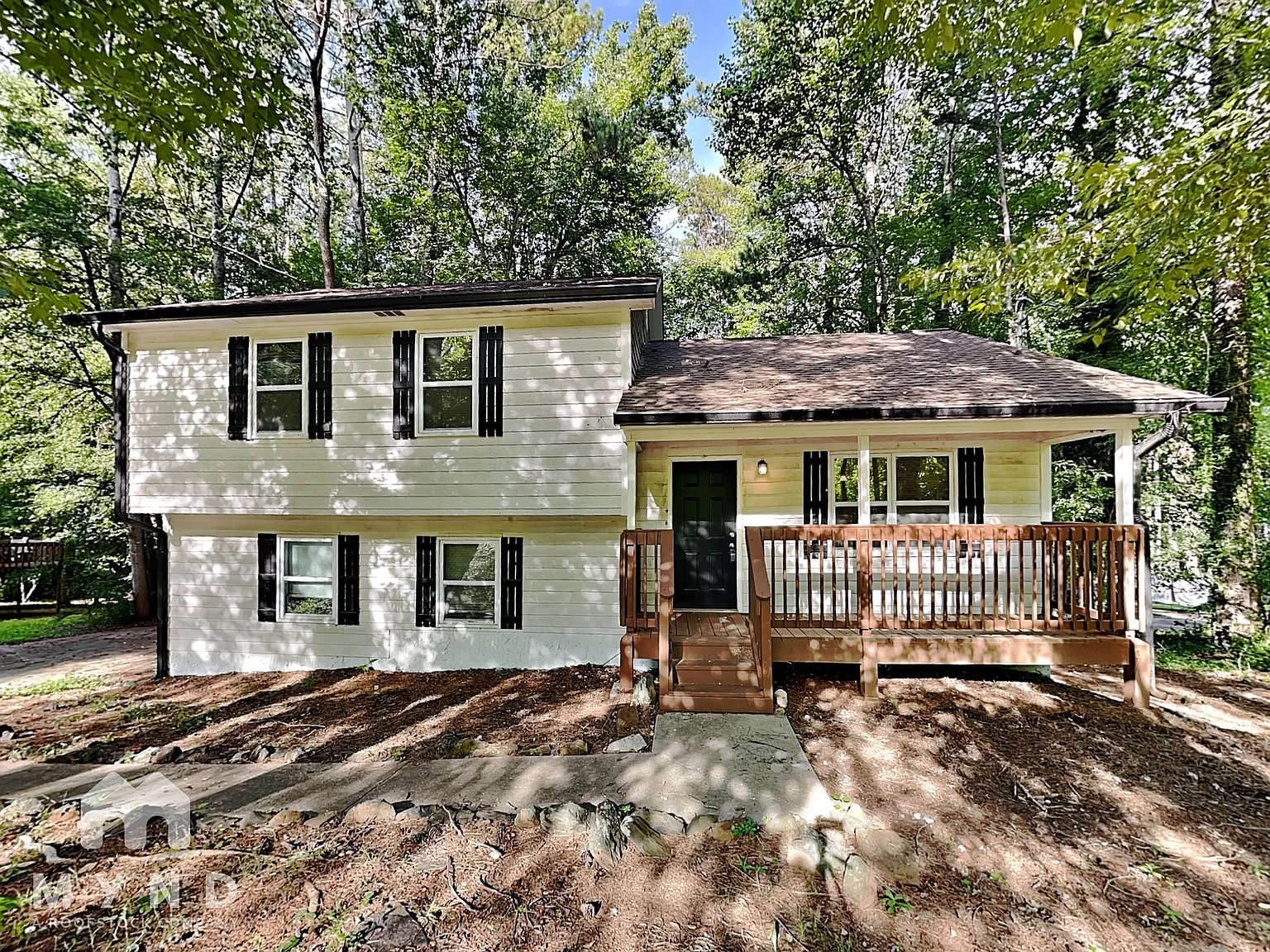 3 bed, 2.0 bath, 1116 sqft, $1,705 — Photo 1