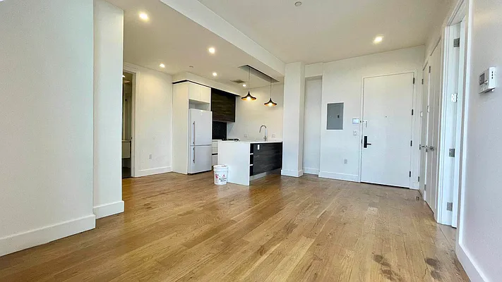 Rented by Brooklyn High Rise LLC | media 24