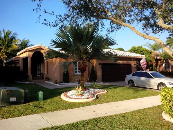12157 Natalies Cove Rd, Cooper City, FL 33330