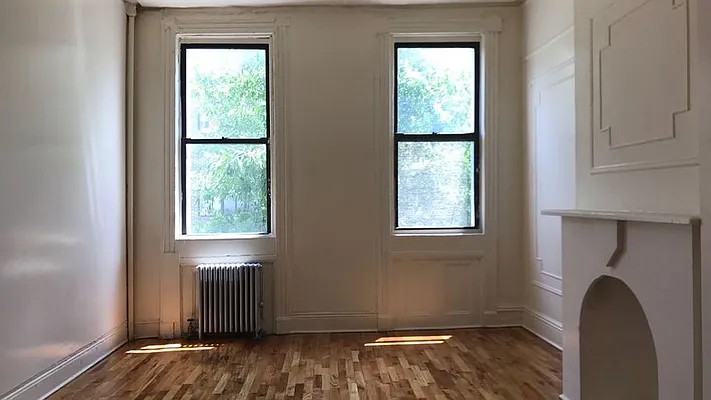 Rented by Nooklyn NYC LLC | media 18