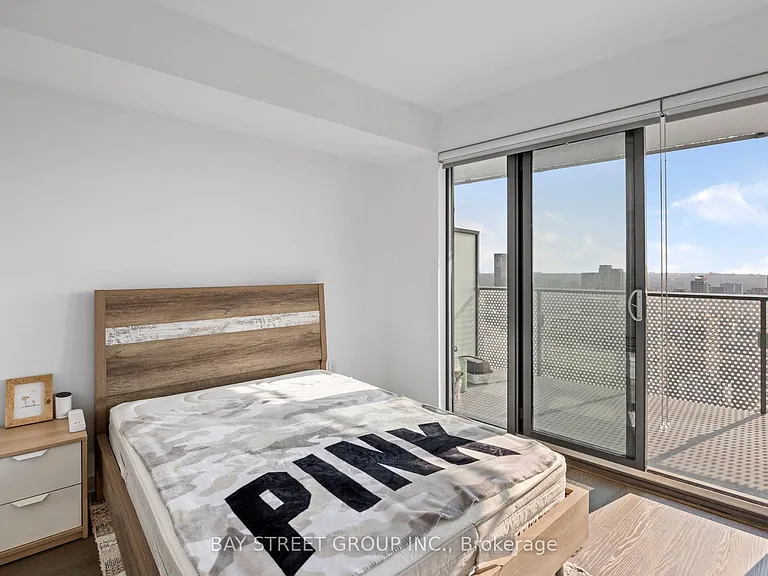 11 Wellesley St W #4202 — Photo 13