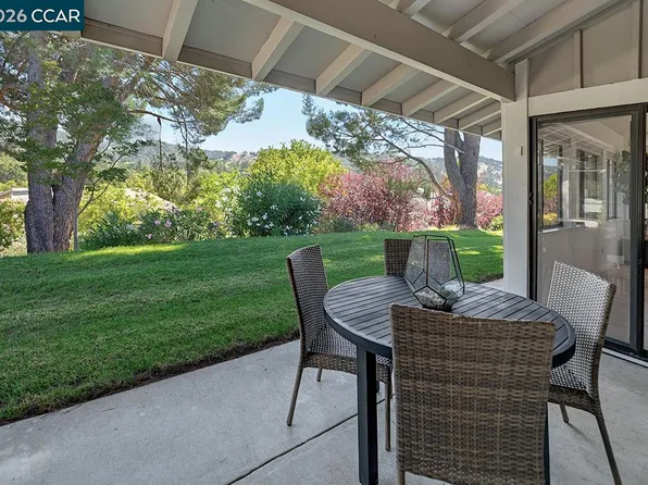 941 Terra California Dr APT 4, Walnut Creek, CA 94595