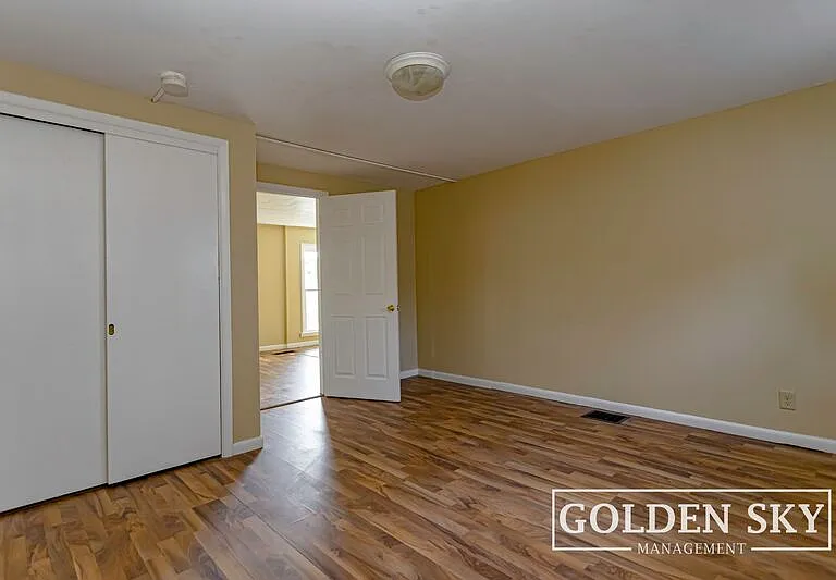 1925 W Jackson St #2 — Photo 11