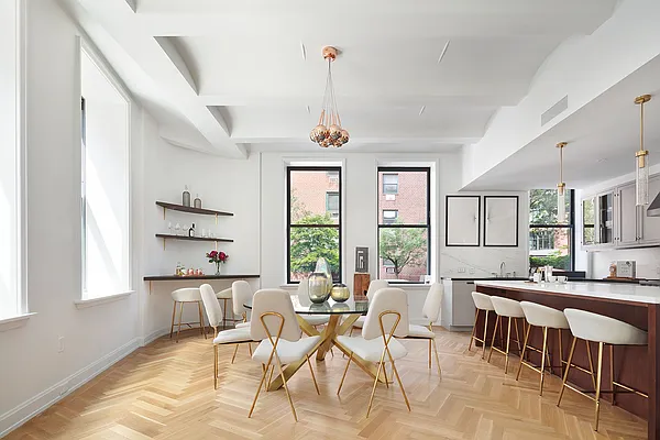 Sold by Stribling | media 25