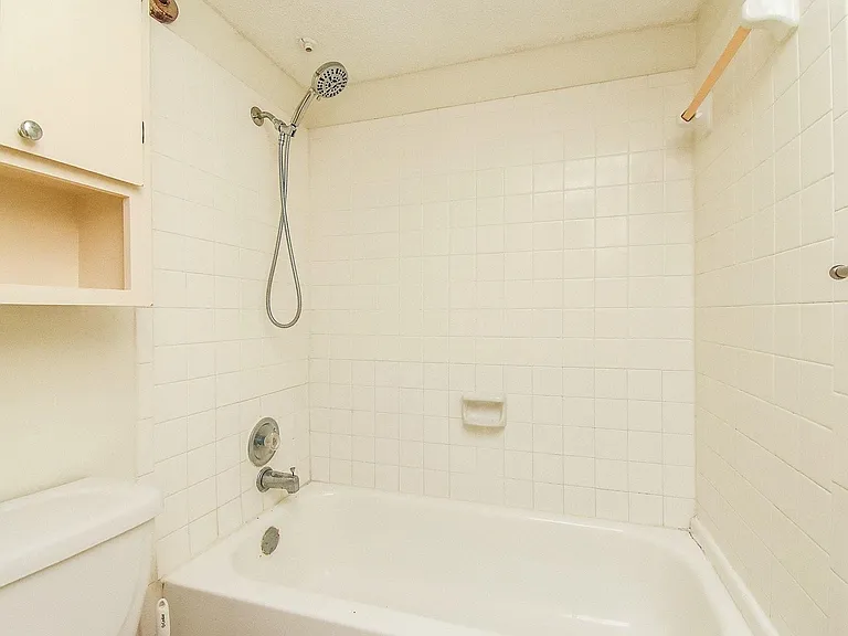 7575 Cambridge St #1004 — Photo 23
