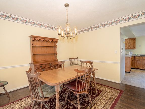 5th image of 808 Timberwood Ln