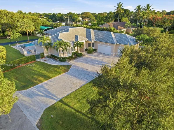 1320 NW 118th Ave, Plantation, FL 33323