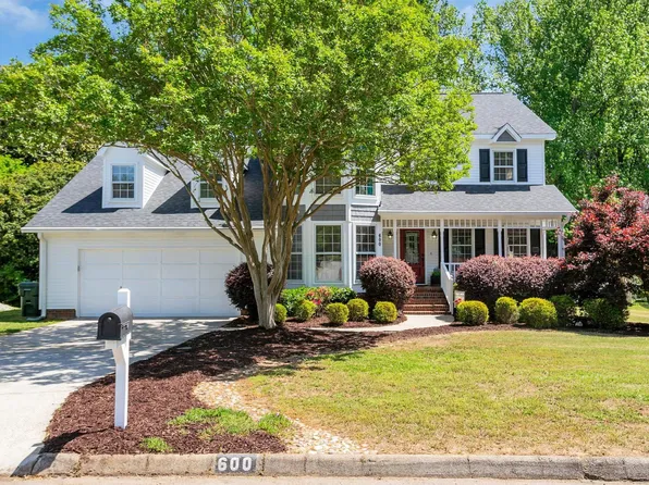 600 Rosebud Ln, Greer, SC 29650