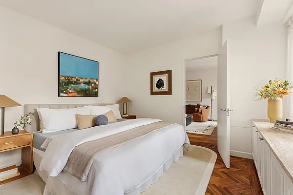 Bedroom, photo 1