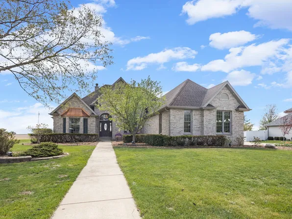 400 Rock Creek Dr, Manteno, IL 60950