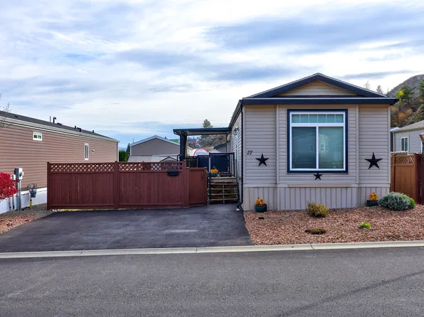 7805 Dallas Dr #27, Kamloops, BC V2C 0E5