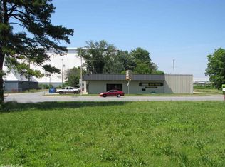 2402 E Broadway St, North Little Rock, AR 72114