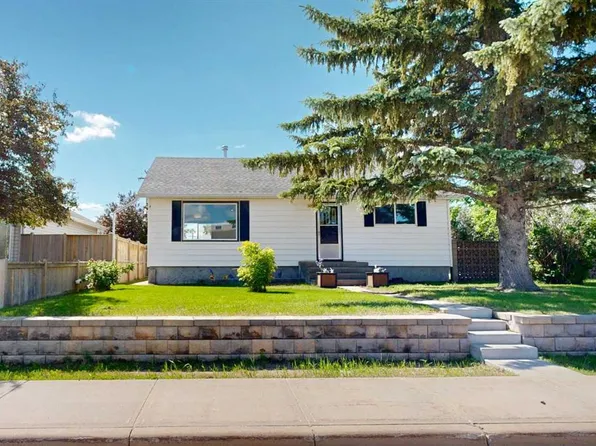 4707 N 51st Ave, Stettler, AB T0C 2L0
