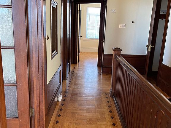 4th image of 25 Morrell St #1