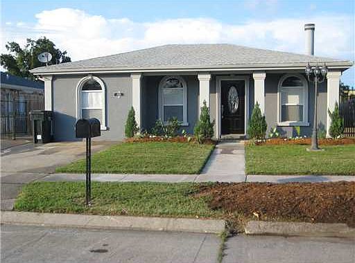 1st image of 5225 Sandhurst Dr
