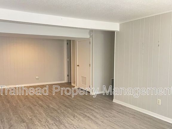 4th image of 6109 N Broadway Ave