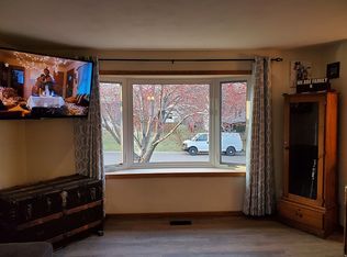 304 Season Dr, East Peoria, IL