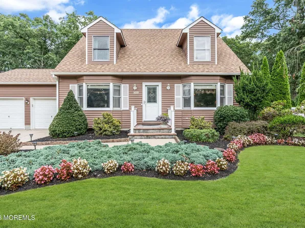 191 Edgemere Court, Toms River, NJ 08755