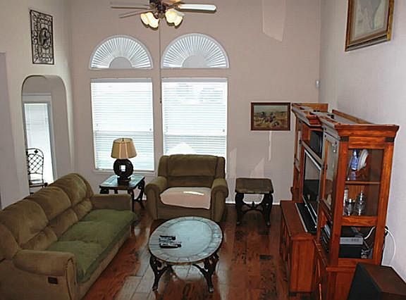 3rd image of 10820 Emeraldpark Ln