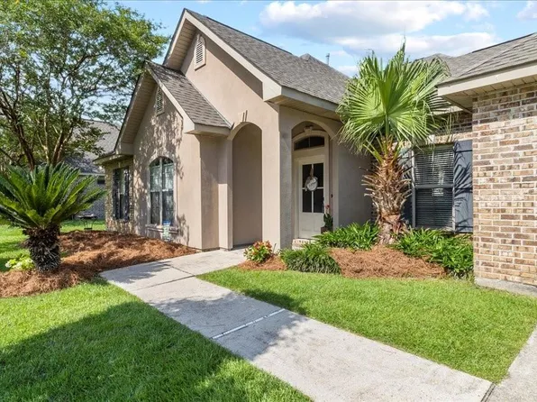 224 Fairfield Oaks Dr, Madisonville, LA 70447