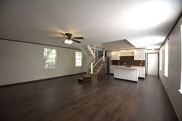 1 bed, 820 sqft, $1,200 — Photo 2