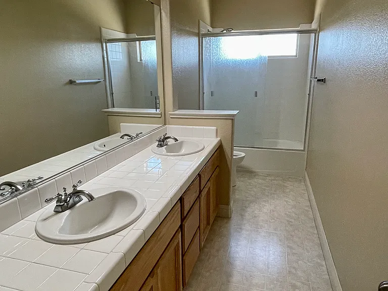 9772 Ellsmere Way — Photo 16