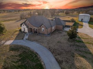 169 N Rolling Plains Dr, Rhome, TX 76078
