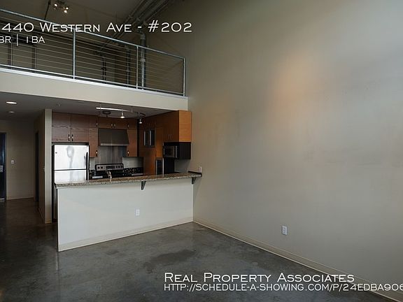 5th image of 2440 Western Ave APT 202