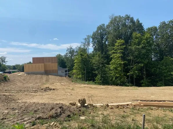 381 Laurel Oaks Ln, Heath, OH 43056