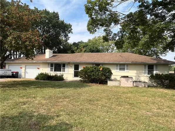 108 S Grove St, Kearney, MO 64060