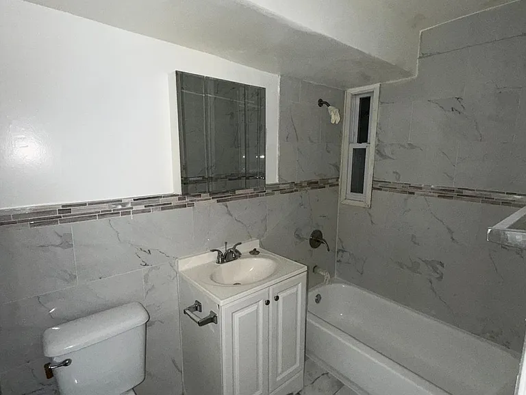 404 Stuyvesant Ave #5 — Photo 3