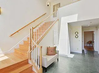 5070 Cochrane Ave — Photo 5