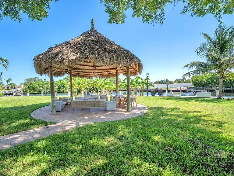 Boca Bend Marina — Photo 12