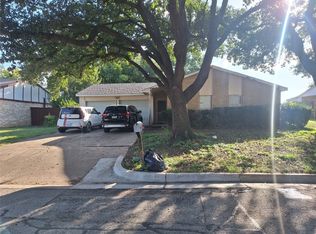 2305 Clint Ct, Arlington, TX 76014