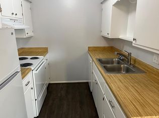 103 W Trailmoor Dr APT 9, Fredericksburg, TX 78624