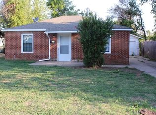 523 E Douglas Dr, Midwest City, OK 73110