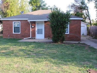 523 E Douglas Dr, Midwest City, OK, 73110