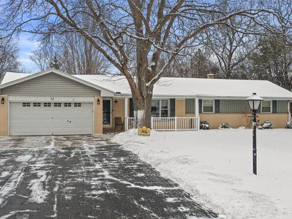 N50W14420 Fairmount AVENUE, Menomonee Falls, WI 53051
