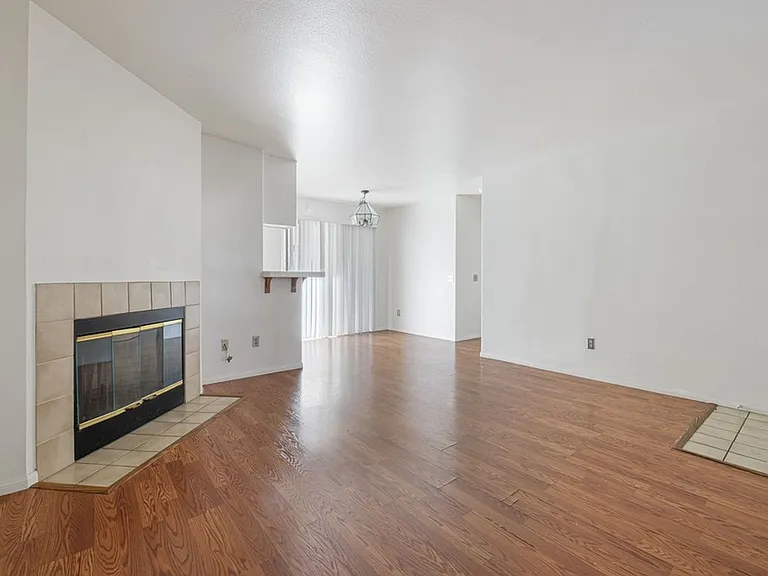 2403 Meade Ave — Photo 16